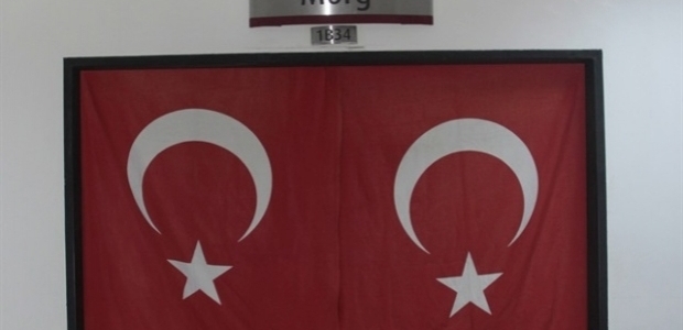 Şehidin &nbsp;morguna Türk Bayrakları asıldı