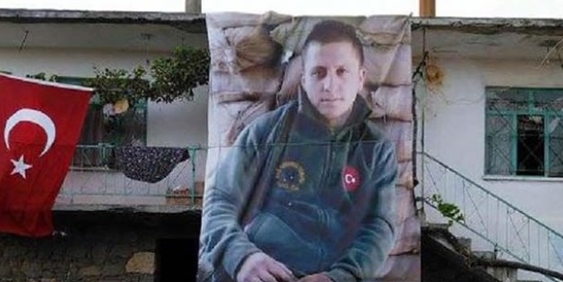 Şehidin evine yürek dağlayan fotoğraf