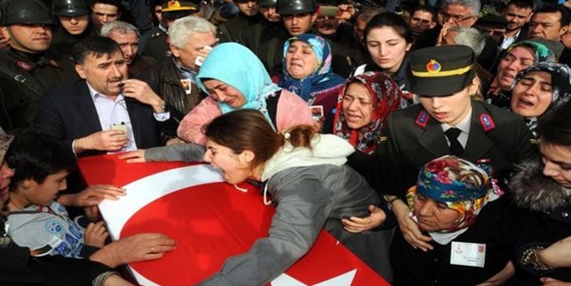 Şehidin nişanlısı: Bizim düğünümüzü yapın