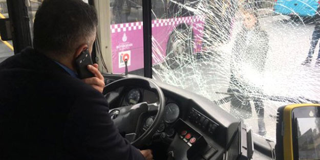 Şehir eşkıyası otobüste dehşet saçtı