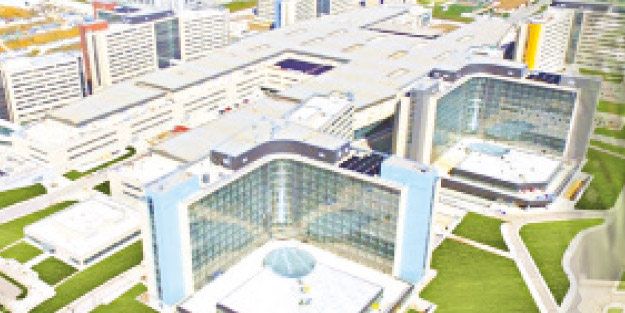 Şehir hastaneleri modern ameliyathaneleri ile sağlıkta çığır açıyor! Şehirde hayata yeniden tutunuyorlar