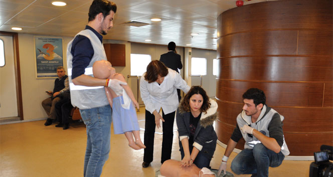 Şehir Hatları vapurlarında ilkyardım eğitimi