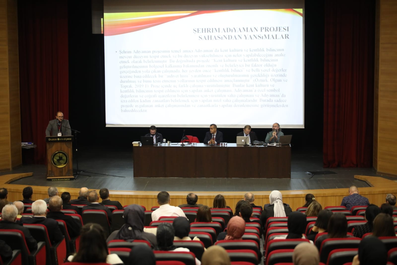 ‘Şehir Kimliği' ve 'Sosyal Değişme'e başlıkları değerlendirildi