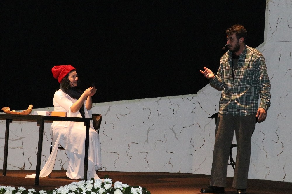 Şehir Tiyatrolarından yeni oyun: Dördüncü Ay 