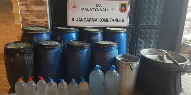 Şehirde 2 ton sahte içki ele geçirildi