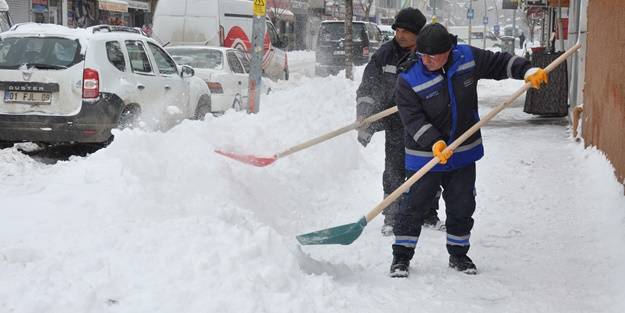 Şehirde kar kalınlığı 55 santimetre ölçüldü