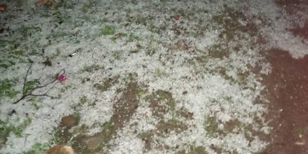 Şehirde sağanak ve dolu etkili oldu