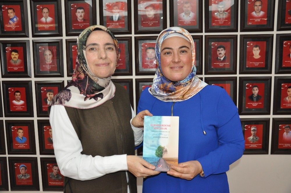 Şehit aileleri ve gazilerin yaşadıkları travma sürecinde dini hayatın üzerlerindeki etkisi araştırıldı 