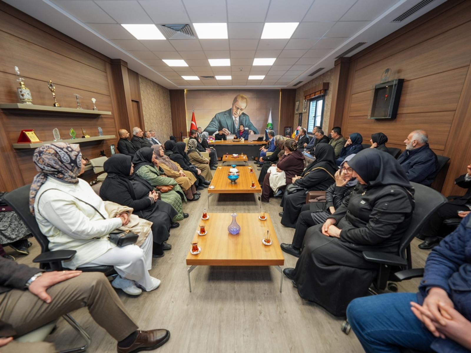 Şehit Ailelerinden Başkan Yılmaz'a destek ziyareti