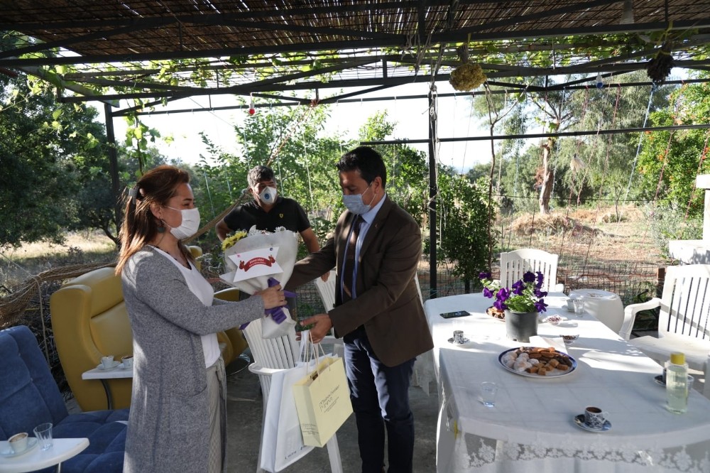 Şehit ailelerine anlamlı ziyaret 