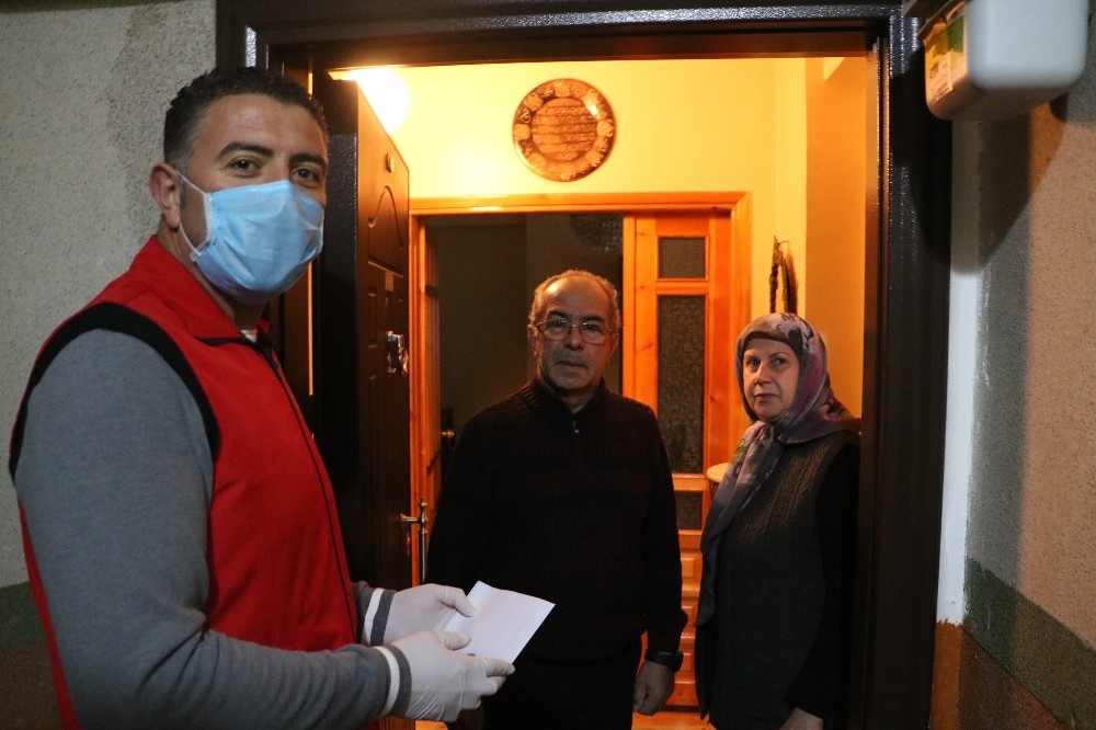 Şehit ailesinden Milli Dayanışma Kampanyasına destek 