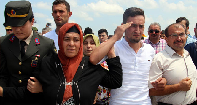 Şehit anası: Gülerek gönderdim, ağlamayacağım