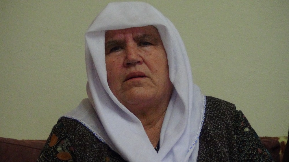 Şehit annesi oğlunun isminin okula verilmesini istiyor 