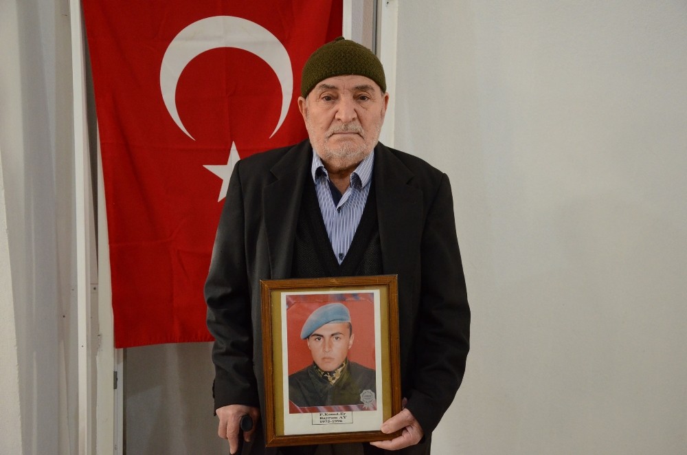 Şehit babası 3 maaşını kampanyaya bağışladı 