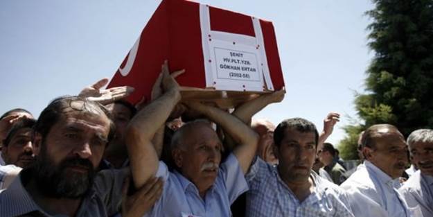 Şehit babasından Putin'e tokat gibi cevap!