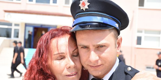 Şehit babasının izinden giderek polis oldu