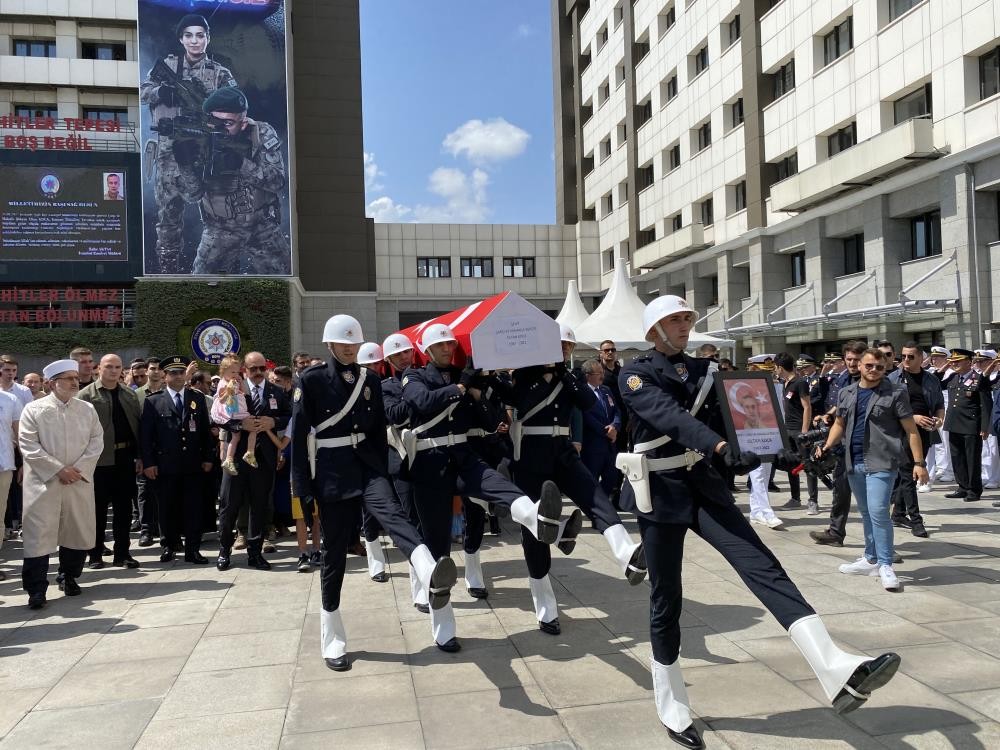 Şehit bekçi için tören