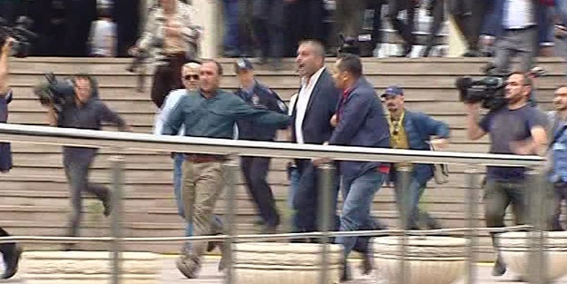 Şehit cenazesinde CHP'li Gök'e protesto!