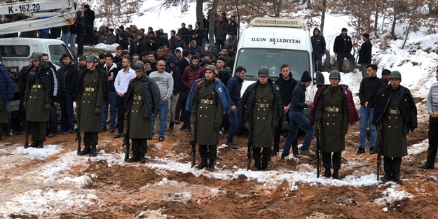 Şehit cenazesinde dikkat çeken görüntü!