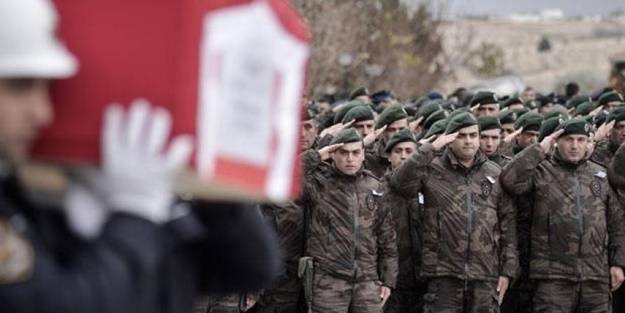 Şehit cenazesindeki rezaleti ortadan kaldıran eylem!