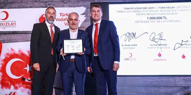 Şehit çocuklarına 1 milyonluk burs