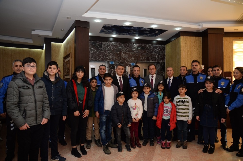 Şehit çocuklarına polis şevkati 