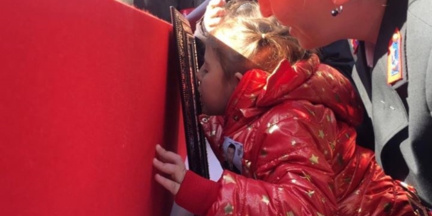 Şehit çocuklarının babalarına son vedası yürekleri dağladı