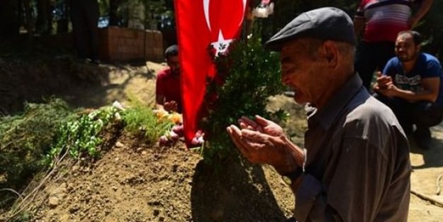 Şehit dedesinden göz yaşartan karar!