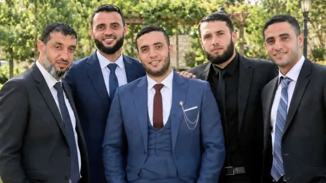Şehit edilen kardeşinin mezarını ziyaret ederken şehit edildi!
