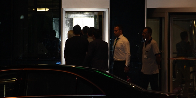 Şehit eşinin doğumunu Davutoğlu yaptırdı