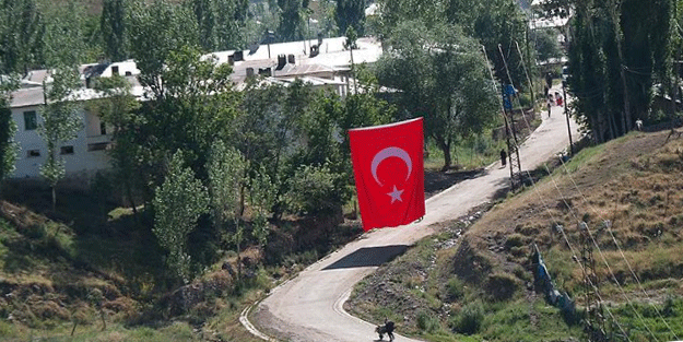 Şehit haberi Kırgız Türklerini yasa boğdu