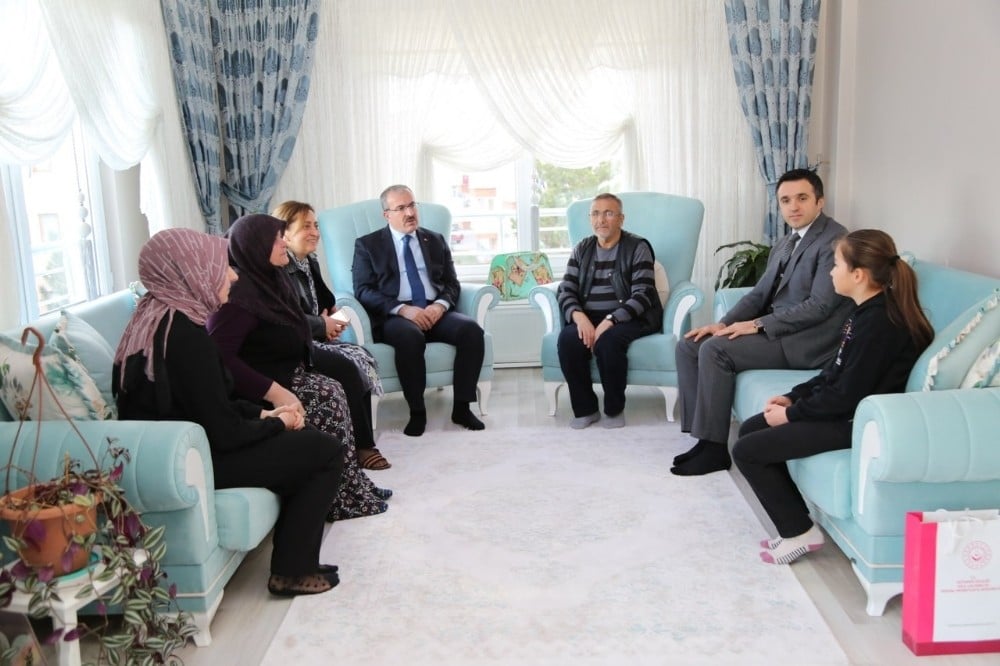 Şehit Hasan Yaşar’ın ailesine ziyaret 