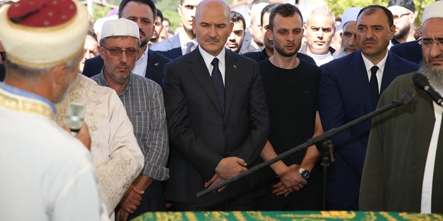 Şehit Kaymakam Safitürk'ün babası son yolculuğuna uğurlandı