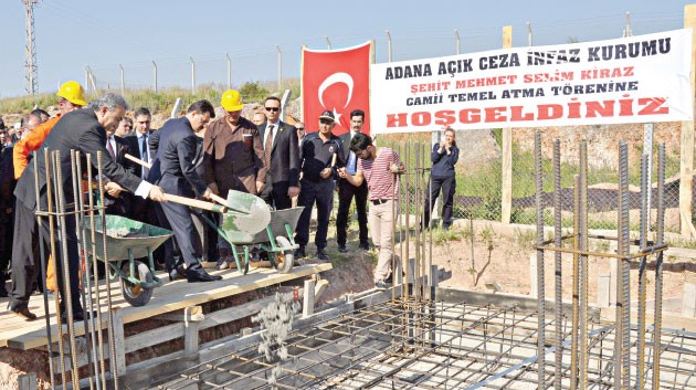 Şehit Kiraz adına cami