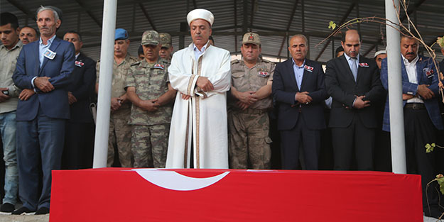 Şehit korucular ebedi yolculuklarına uğurlandı