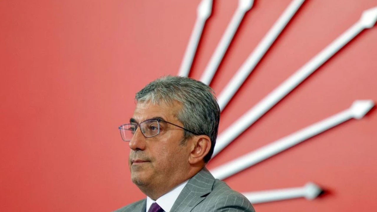 Şehit Mehmet Selim Kiraz'ın hatırasından utan! AKİT'i kirli ağzına alan CHP'li, terörist sevicinin patronu çıktı