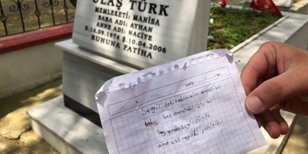 Şehit mezarına bırakılan not duygulandırdı