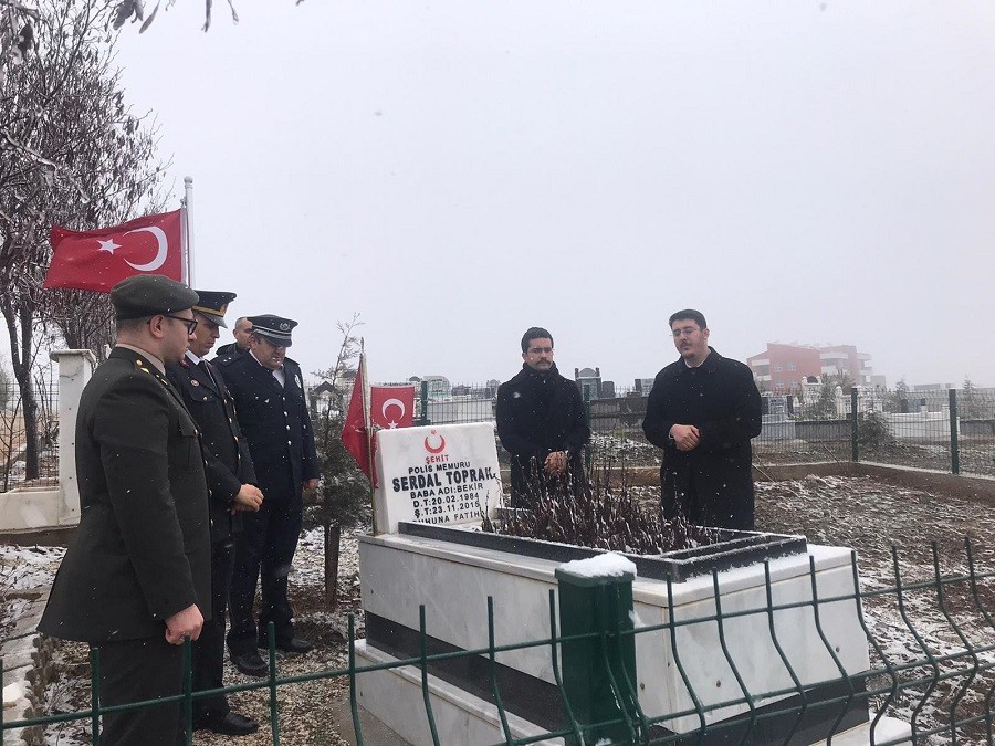 Şehit mezarları ziyaret edildi 