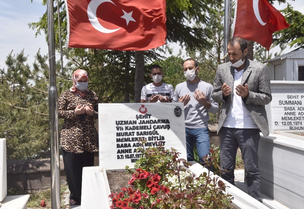 Şehit Murat Sarıgül, şehadetinin 4’üncü yılında kabri başında anıldı 