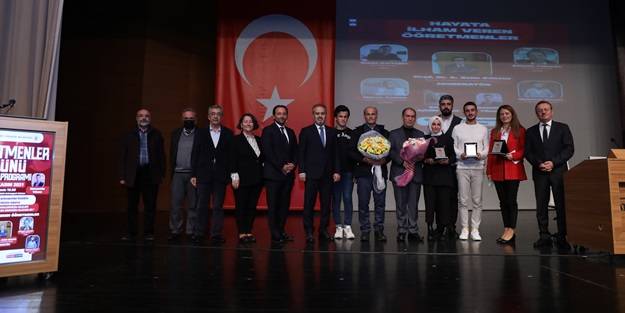 Şehit öğretmenler Bursa’da anıldı