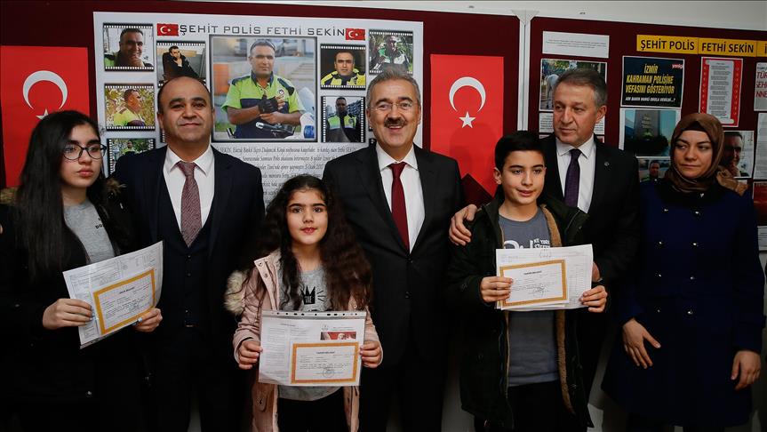 Şehit polis memuru Sekin'in çocuklarının babasız ilk karneleri!