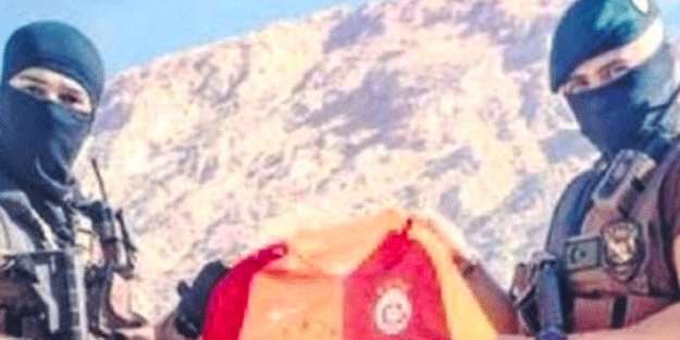 Şehit polisin kardeşinden duygulandıran hareket...
