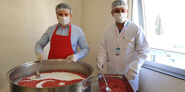 Şehit Prof. Dr İlhan VARANK Eğitim ve Araştırma Hastanesi'nde aşure etkinliği yapıldı