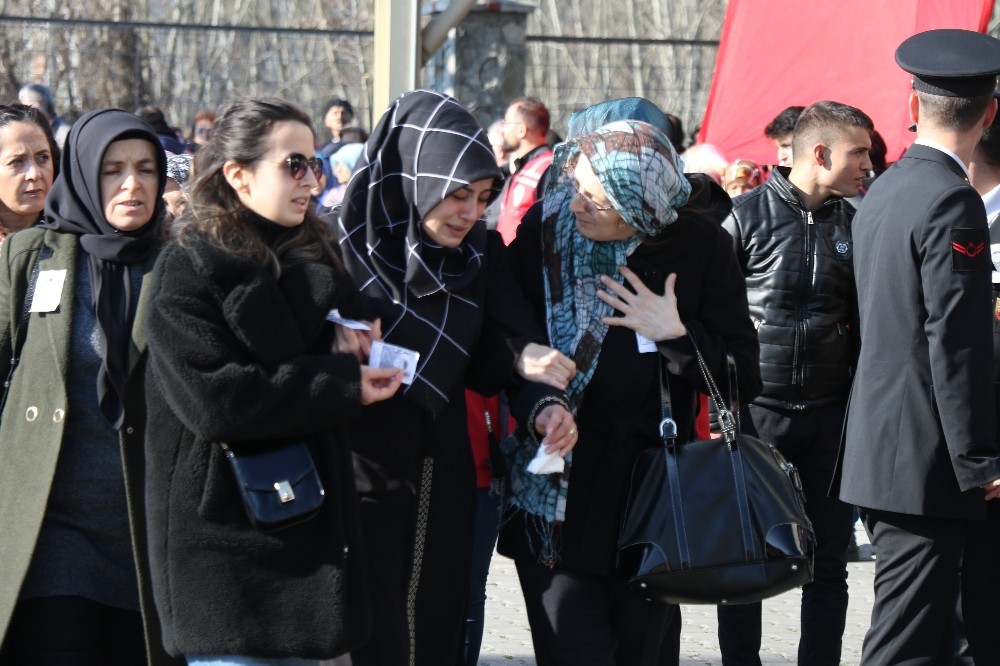 Şehit Sait Miyanyedi memleketi Zonguldak’ta son yolculuğuna uğurlandı 