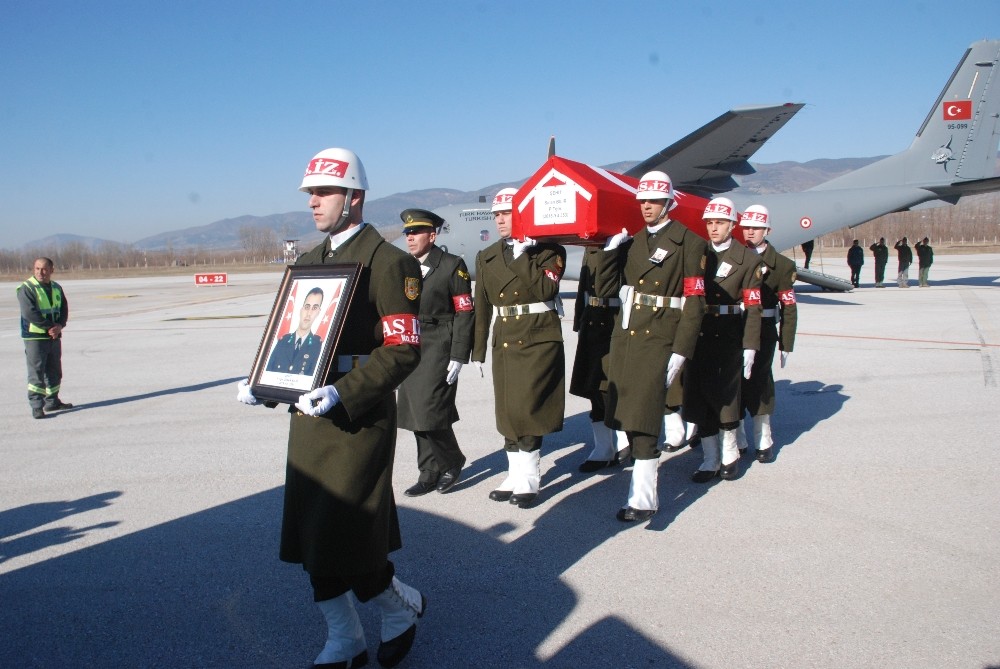 Şehit teğmenin cenazesi memleketi Tokat’a getirildi 
