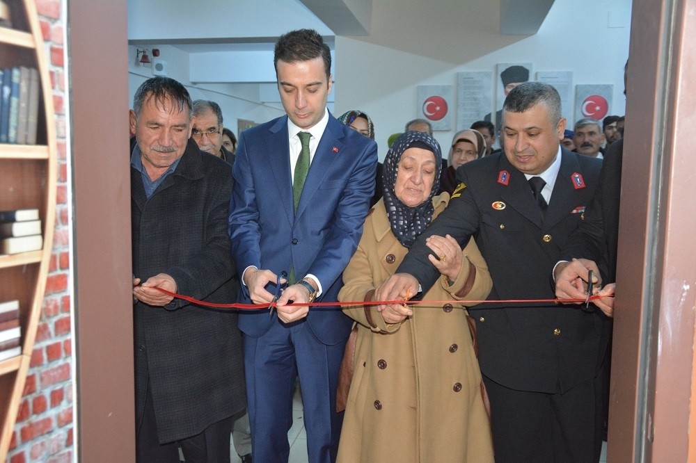Şehit Uzman çavuş Mehmet Kürşad Yılmaz adına kütüphane açıldı 