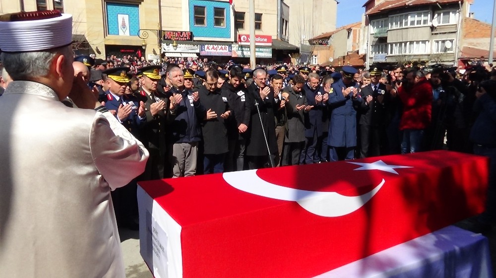 Şehit Uzman Onbaşı Muhammed Yılmaz son yolculuğuna uğurlandı 