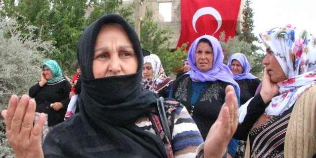 Demirtaş'a Kürtçe beddua!