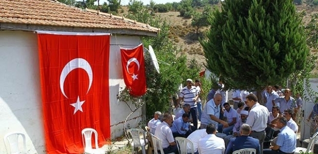 Şehit yakınları Kürtçe ağıt yaktı