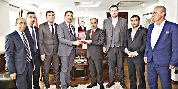 Şehit yakınları Şırnak Valisini ziyaret etti